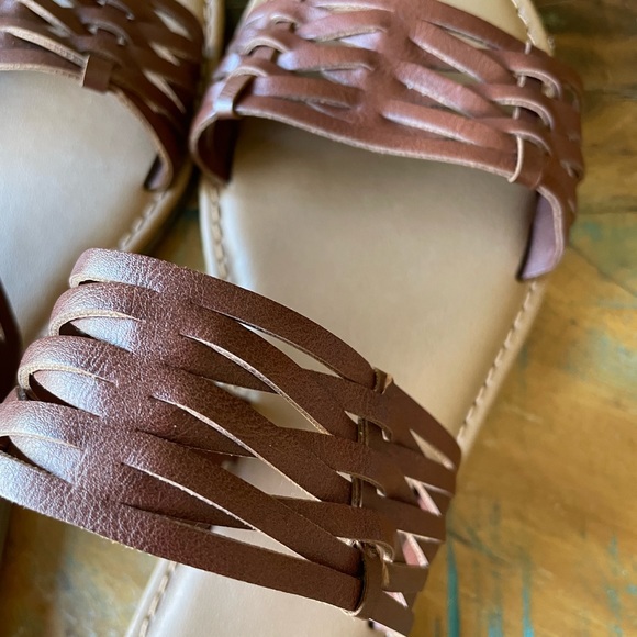 Universal Thread Sandals NEW - Picture 4 of 9